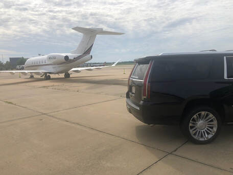 All Starz Limousine Airport pick up and drop off. Arrive and depart in style and in the comfort of one of our limos. All Starz Limo Service will make your travel special.